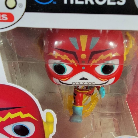 The flash funko exclusive # 420 (nib) With Pop Protector - Picture 3 of 7